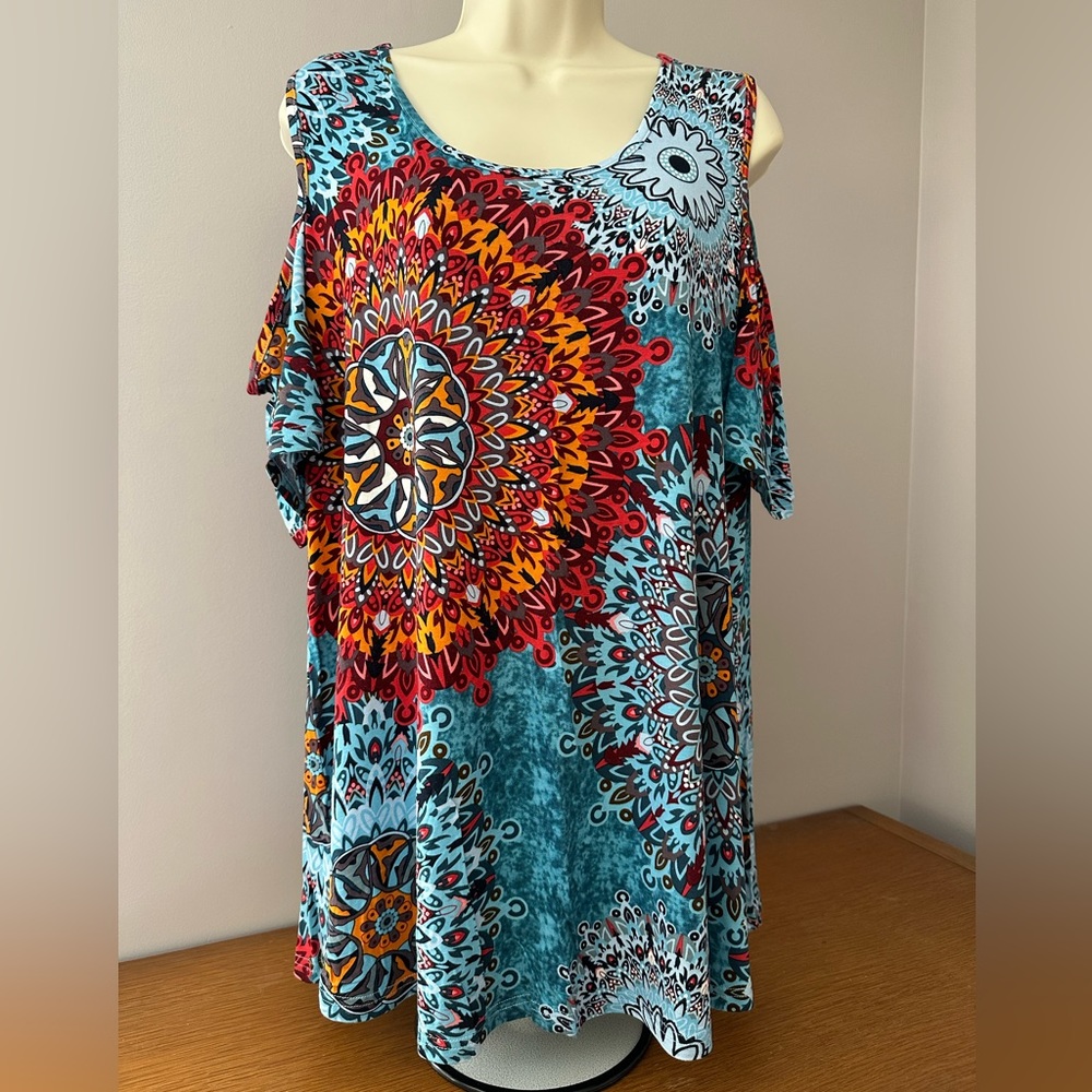 PrinStory (Amazon) short sleeve cold shoulder tunic top, size 2XL